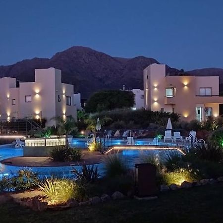 קאפילה דל מונטה Apart Hotel Los Alazanes מראה חיצוני תמונה